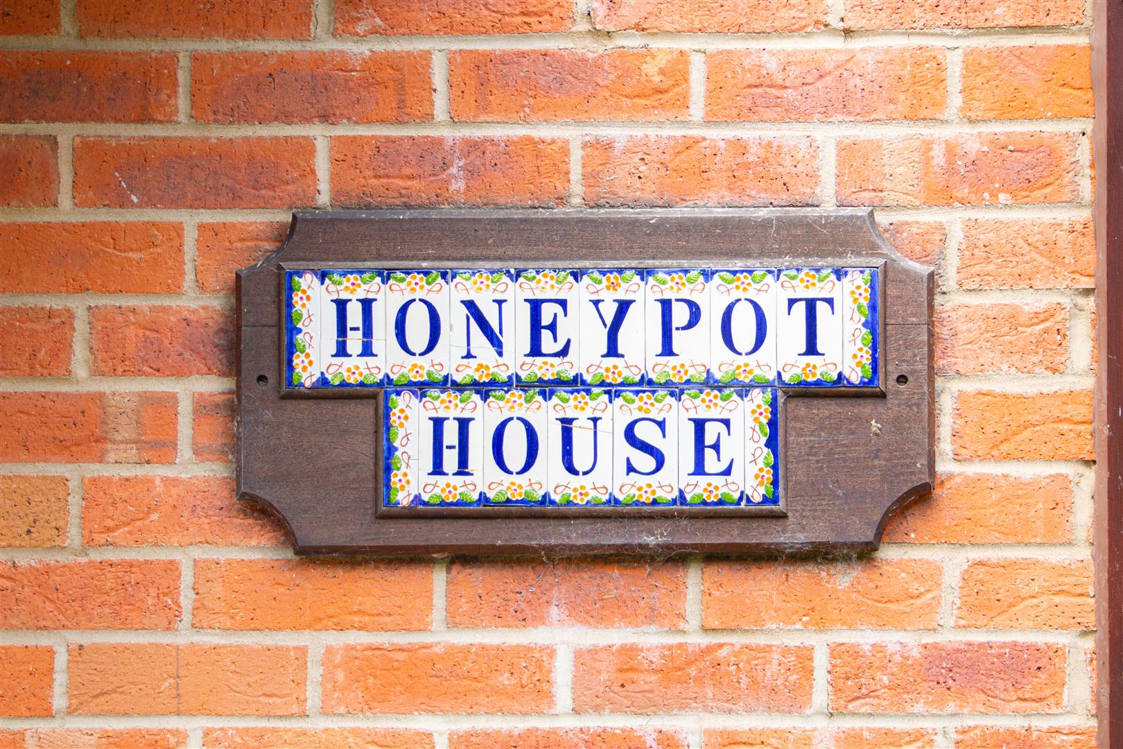 6 bed property in Beddoes Croft, Milton Keynes